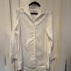 Foxcroft NYC Heritage Non-Iron Button-Up Shirt – Size 12 (Shaped Fit)